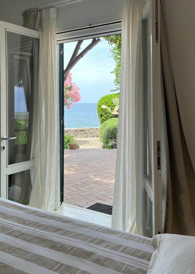 Nelinda Waterfront Accommodation Casamicciola Terme Bagian luar foto
