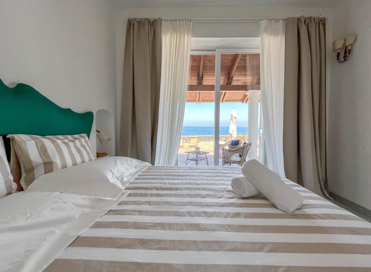 Nelinda Waterfront Accommodation Casamicciola Terme Bagian luar foto