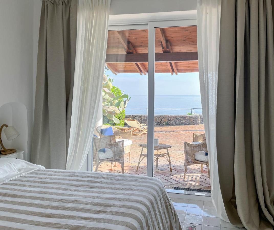 Nelinda Waterfront Accommodation Casamicciola Terme Bagian luar foto