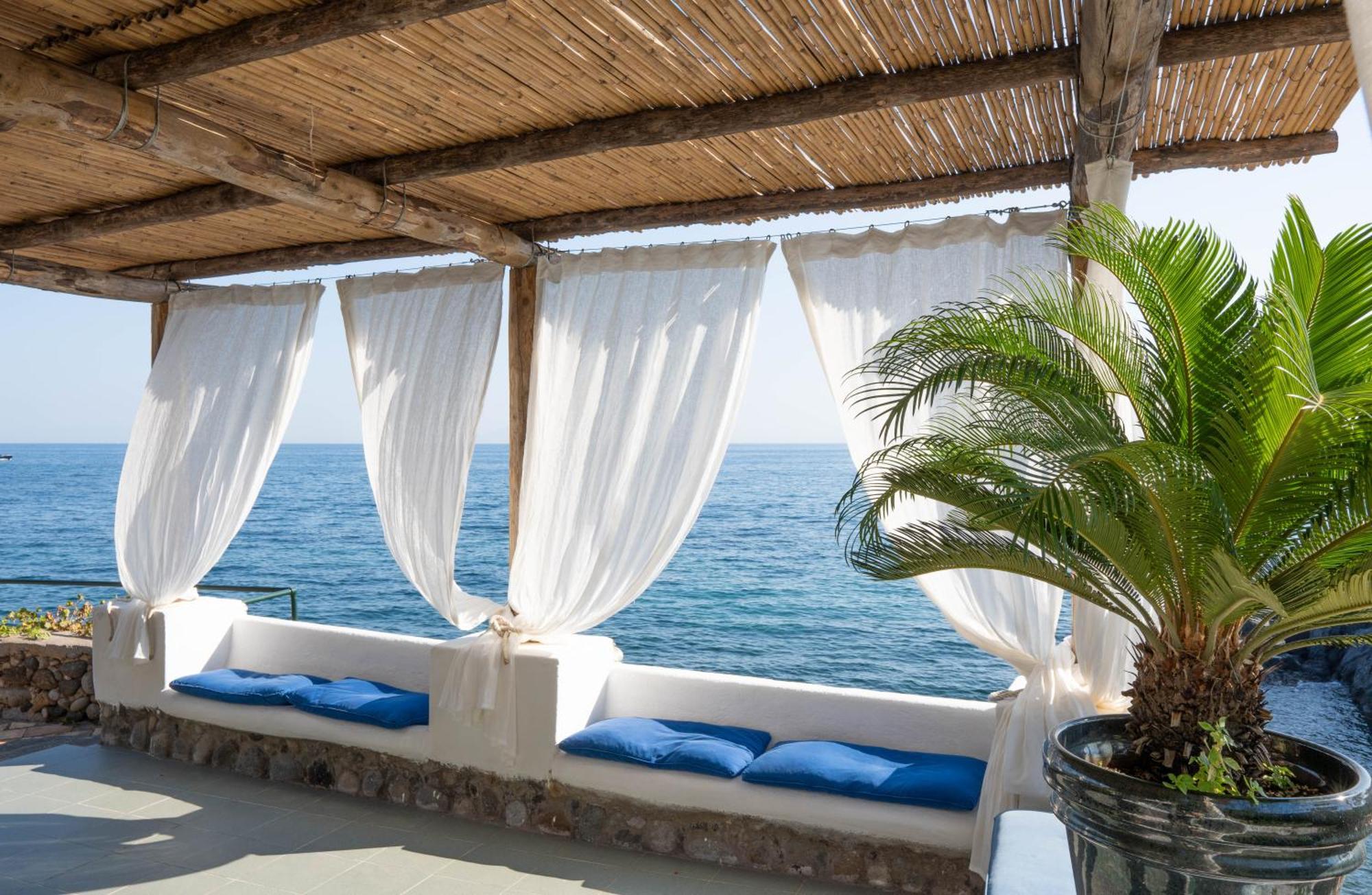 Nelinda Waterfront Accommodation Casamicciola Terme Bagian luar foto
