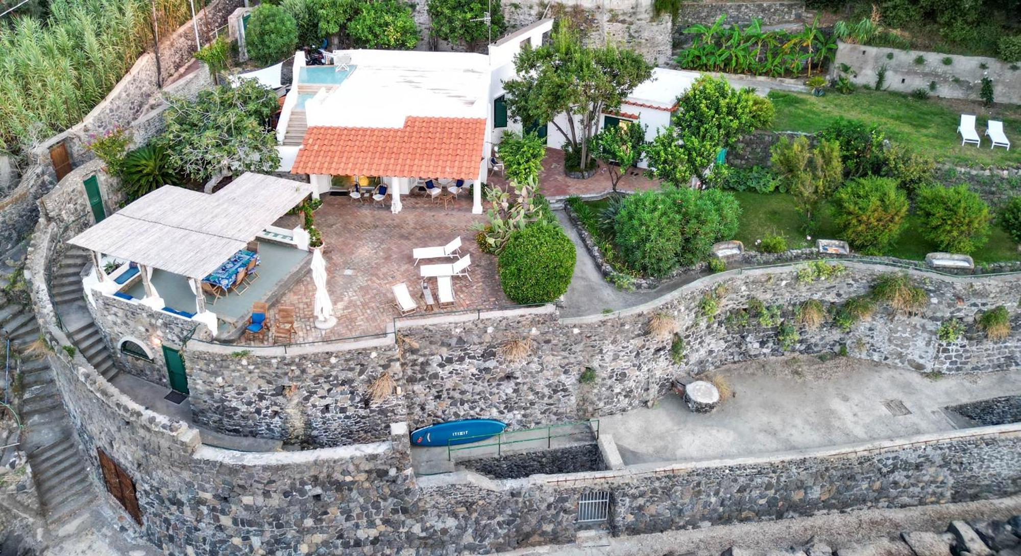 Nelinda Waterfront Accommodation Casamicciola Terme Bagian luar foto