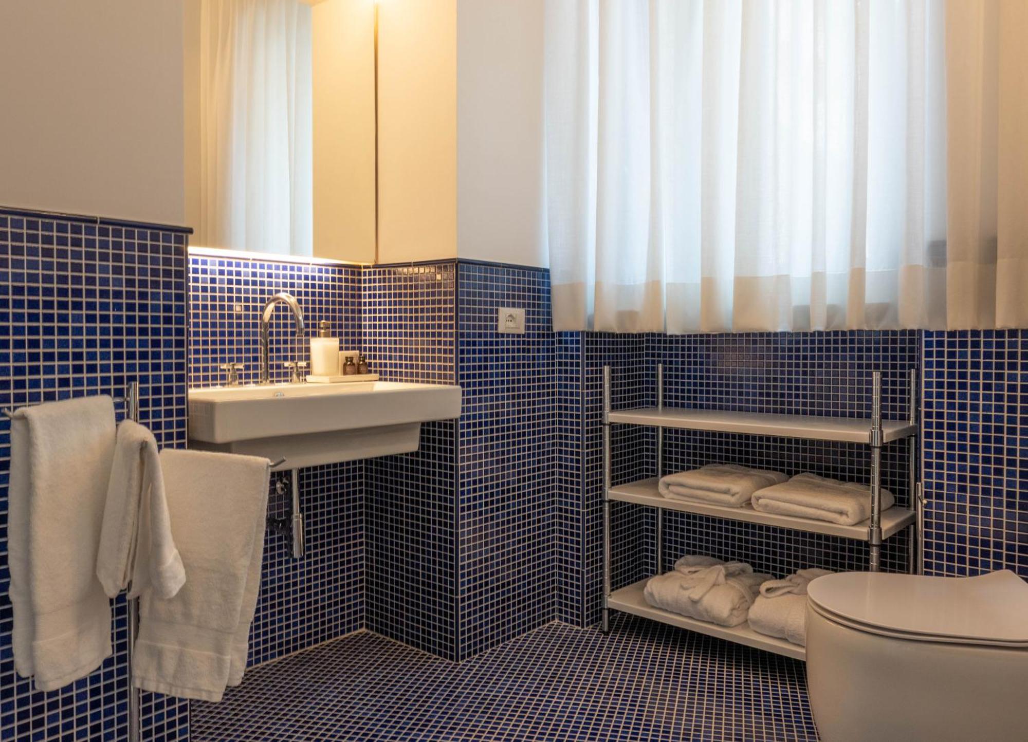 Nelinda Waterfront Accommodation Casamicciola Terme Bagian luar foto